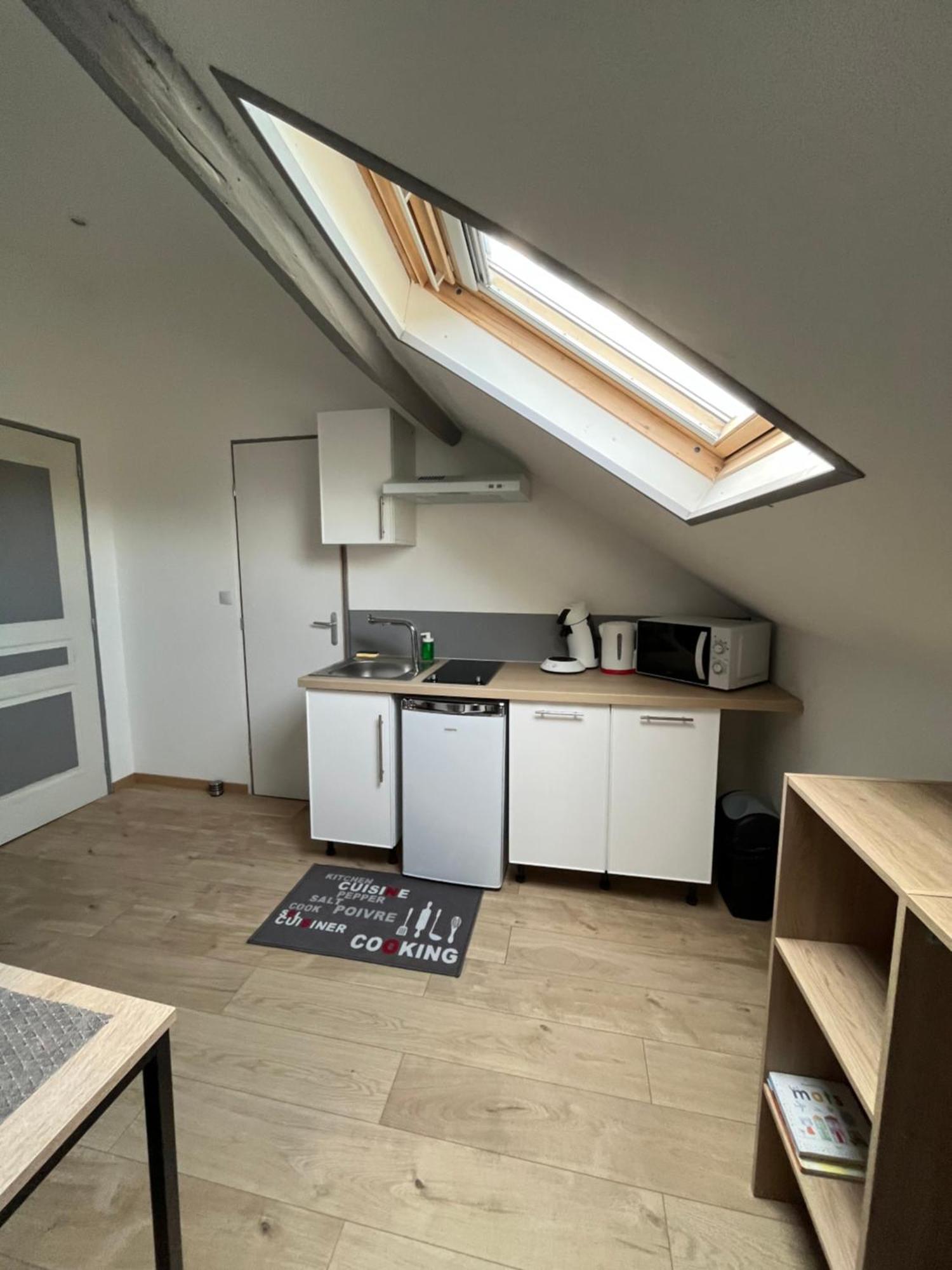 Au Bouquet Troyen - Wifi - Calme Et Tranquillite Apartment Troyes Exterior photo