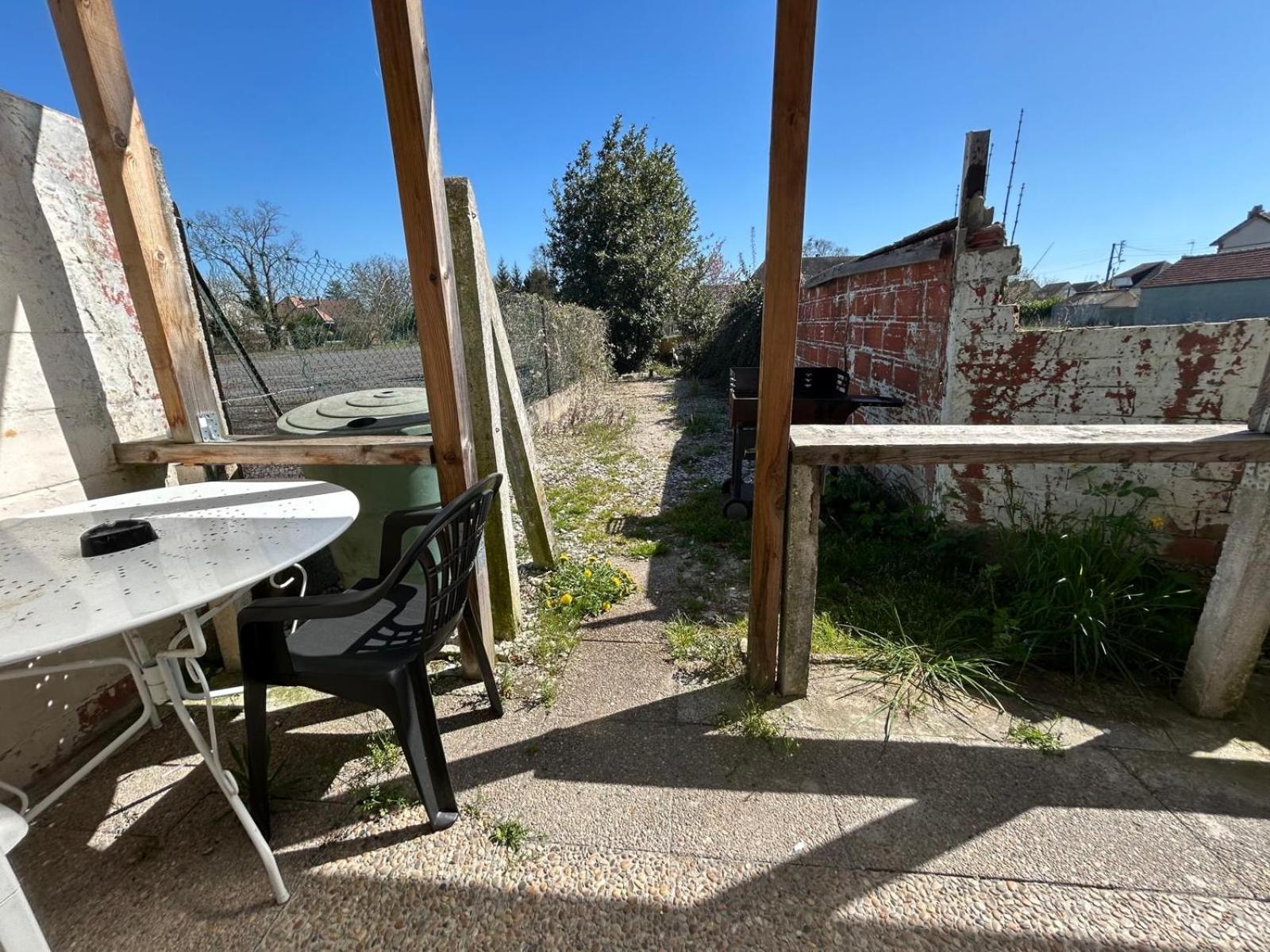 Au Bouquet Troyen - Wifi - Calme Et Tranquillite Apartment Troyes Exterior photo