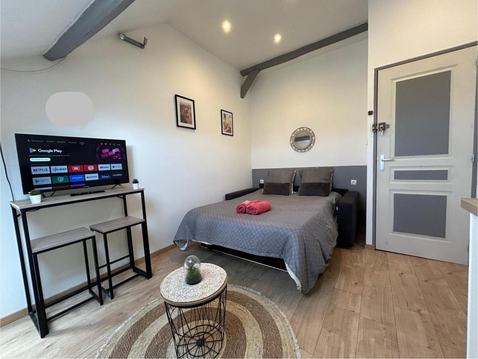 Au Bouquet Troyen - Wifi - Calme Et Tranquillite Apartment Troyes Exterior photo